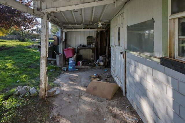 968 Virginia Ave, Olivehurst, CA 95961