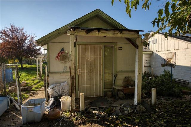 968 Virginia Ave, Olivehurst, CA 95961