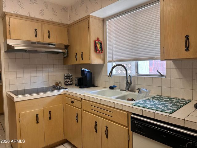 2821 W Elliot Road, Laveen, AZ 85339