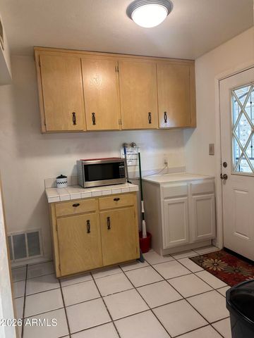 2821 W Elliot Road, Laveen, AZ 85339