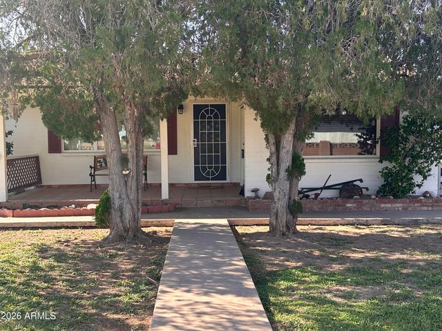 2821 W Elliot Road, Laveen, AZ 85339