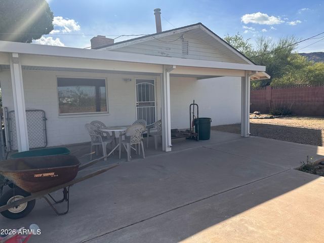 2821 W Elliot Road, Laveen, AZ 85339