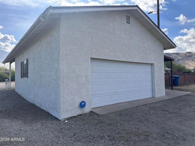 2821 W Elliot Road, Laveen, AZ 85339