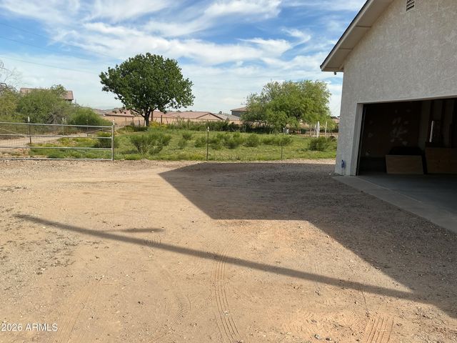 2821 W Elliot Road, Laveen, AZ 85339