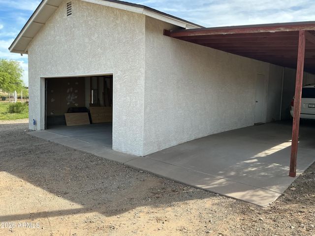 2821 W Elliot Road, Laveen, AZ 85339