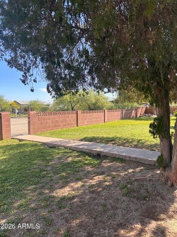 2821 W Elliot Road, Laveen, AZ 85339