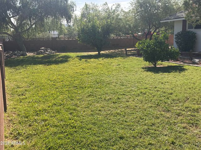 2821 W Elliot Road, Laveen, AZ 85339