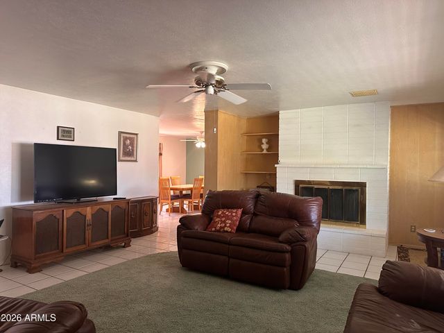 2821 W Elliot Road, Laveen, AZ 85339