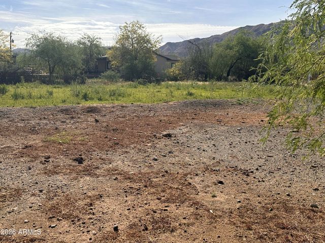 2821 W Elliot Road, Laveen, AZ 85339