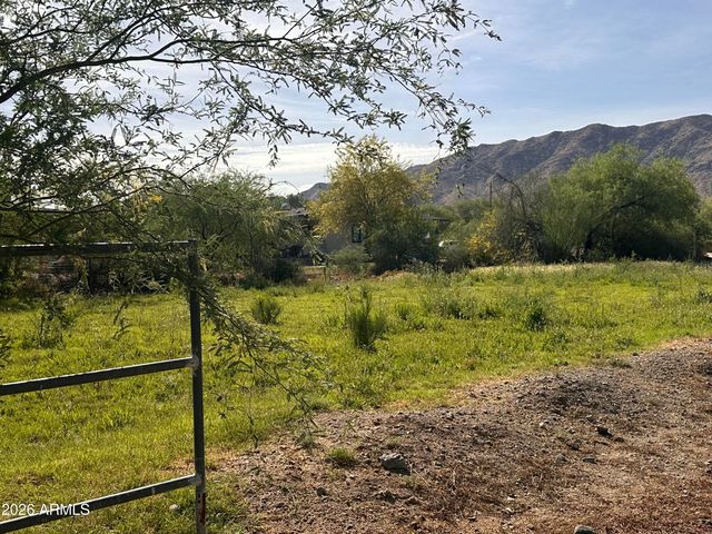 2821 W Elliot Road, Laveen, AZ 85339