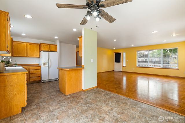 1425 Spruce Street, Lynden, WA 98264