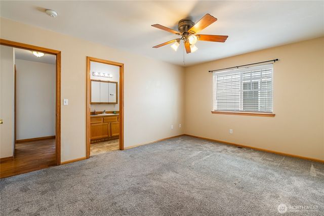 1425 Spruce Street, Lynden, WA 98264