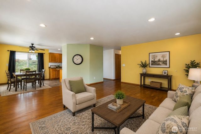 1425 Spruce Street, Lynden, WA 98264