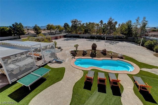 395 East Wigwam Avenue, Las Vegas, NV 89123
