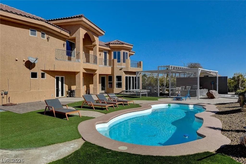 395 East Wigwam Avenue, Las Vegas, NV 89123