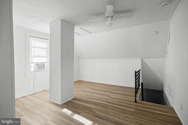 105 E WASHINGTON ST, Riverside, NJ 08075
