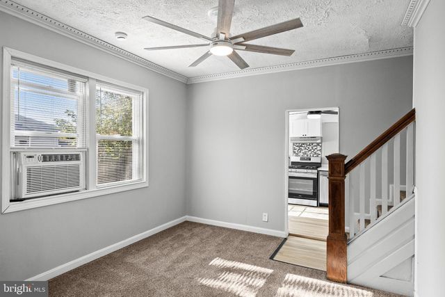 105 E WASHINGTON ST, Riverside, NJ 08075