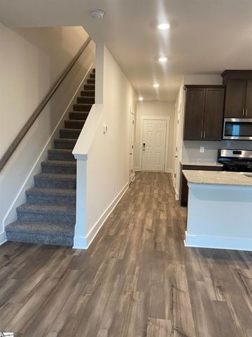822 Thread Way, Greer, SC 29651