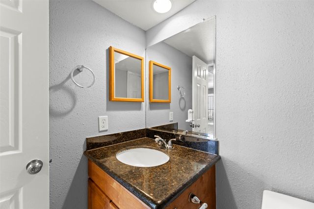 2100 Wilcrest Drive 141, Houston, TX 77042