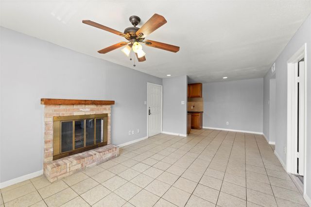 2100 Wilcrest Drive 141, Houston, TX 77042