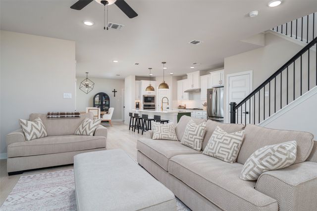 905 Carnation Drive, Crowley, TX 76036