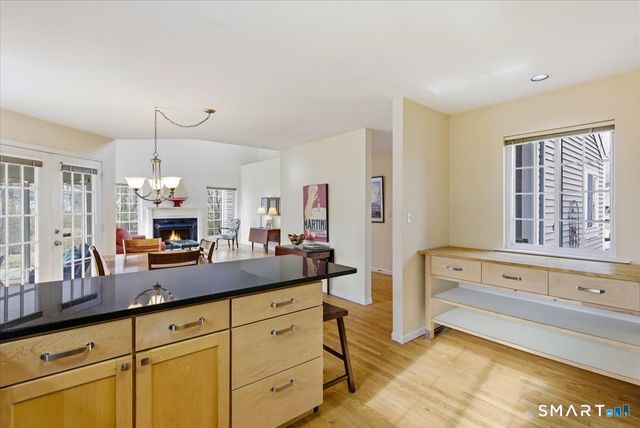 367 Main Street 7, Old Saybrook, CT 06475