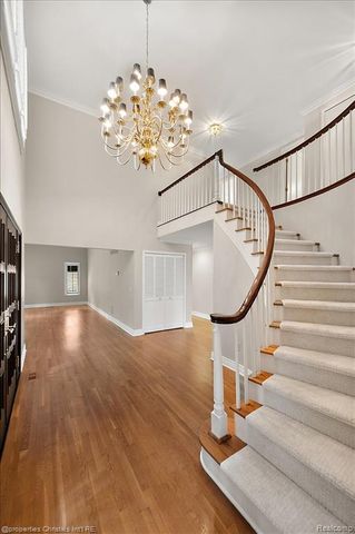 5640 Kolly Road, Bloomfield Hills, MI 48301