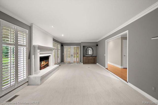 5640 Kolly Road, Bloomfield Hills, MI 48301