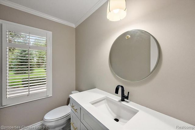 5640 Kolly Road, Bloomfield Hills, MI 48301