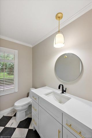 5640 Kolly Road, Bloomfield Hills, MI 48301