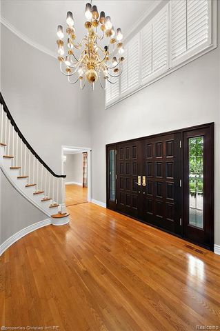 5640 Kolly Road, Bloomfield Hills, MI 48301