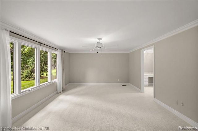 5640 Kolly Road, Bloomfield Hills, MI 48301