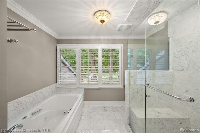 5640 Kolly Road, Bloomfield Hills, MI 48301