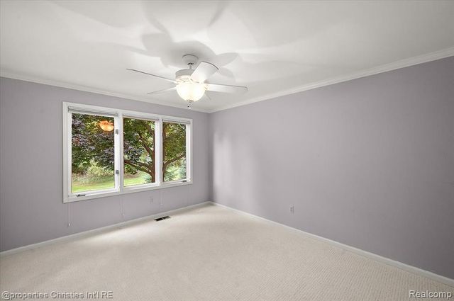 5640 Kolly Road, Bloomfield Hills, MI 48301