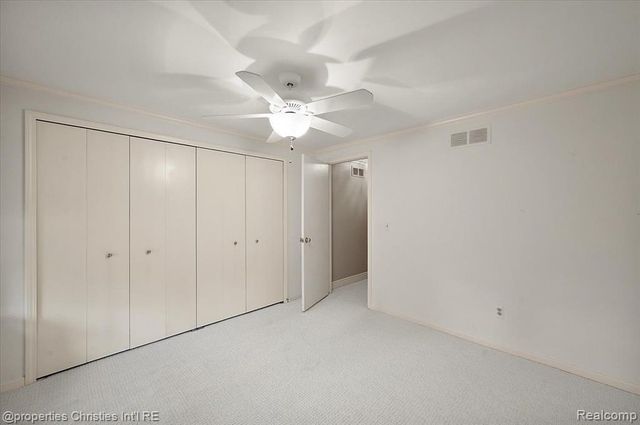 5640 Kolly Road, Bloomfield Hills, MI 48301