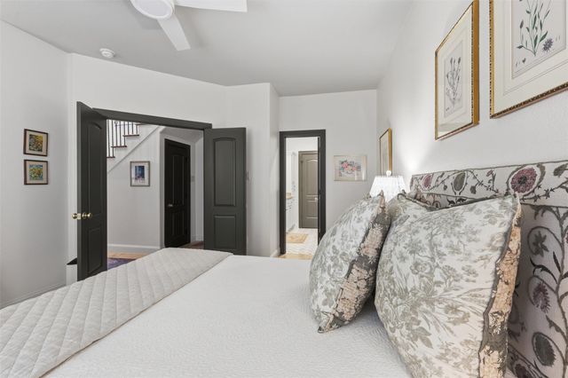 1956 Welch Street, Houston, TX 77019