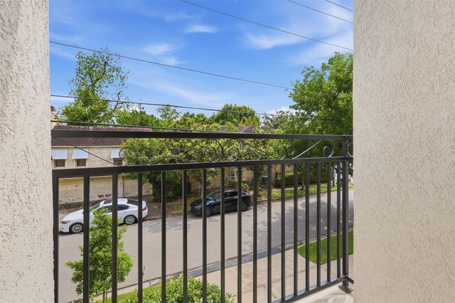 1956 Welch Street, Houston, TX 77019
