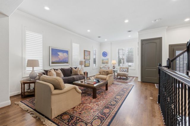 1956 Welch Street, Houston, TX 77019