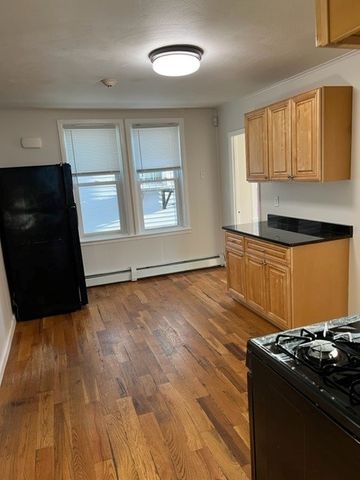 39 America Street, Providence, RI 02903