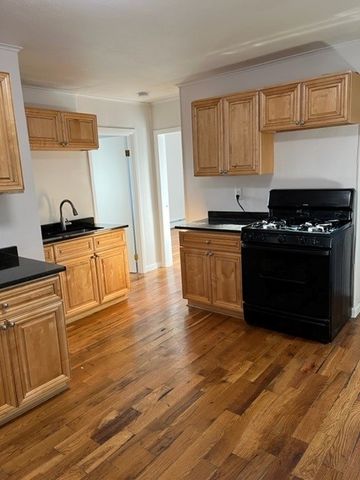 39 America Street, Providence, RI 02903