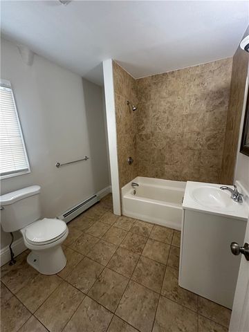 39 America Street, Providence, RI 02903