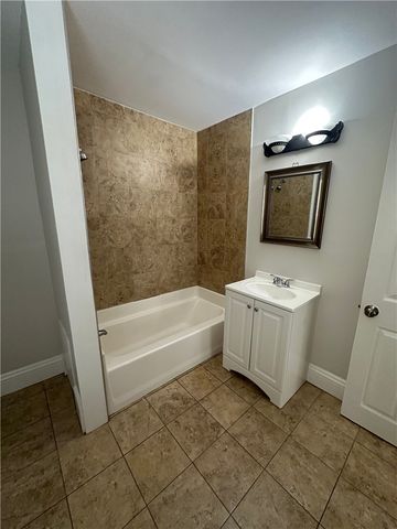 39 America Street, Providence, RI 02903