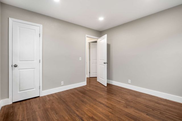 120 Clifton Ct, Old Hickory, TN 37138