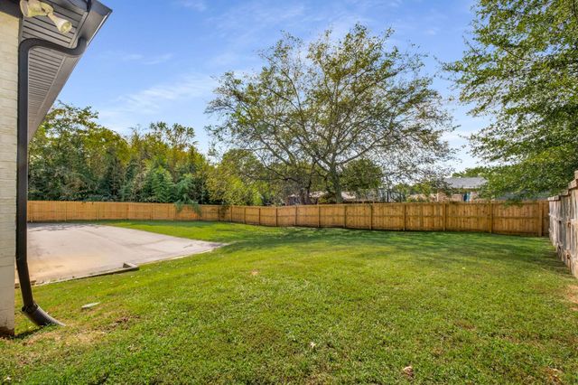 120 Clifton Ct, Old Hickory, TN 37138