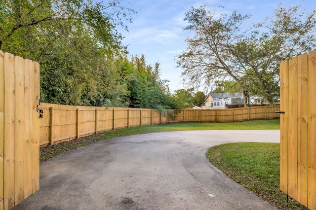 120 Clifton Ct, Old Hickory, TN 37138