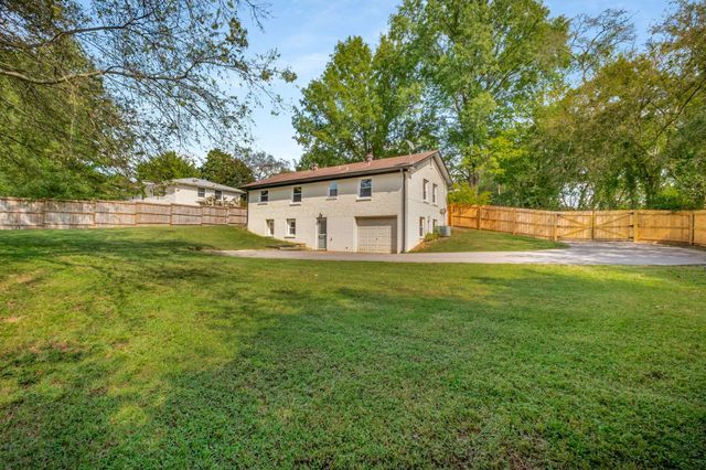 120 Clifton Ct, Old Hickory, TN 37138