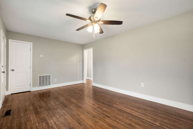 120 Clifton Ct, Old Hickory, TN 37138