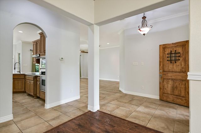 101 Paloma PL, Liberty Hill, TX 78642