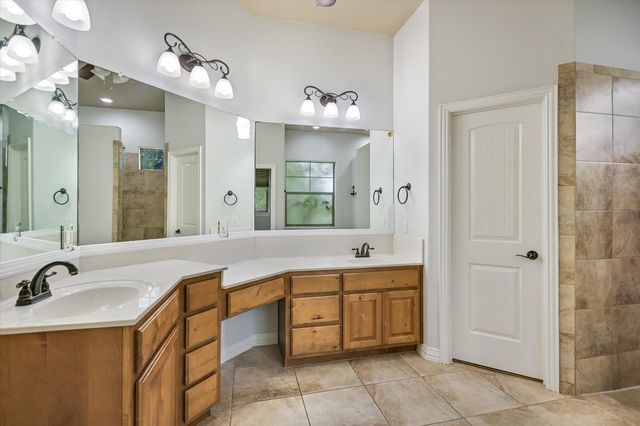 101 Paloma PL, Liberty Hill, TX 78642