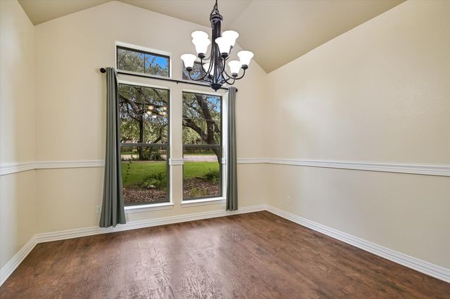101 Paloma PL, Liberty Hill, TX 78642